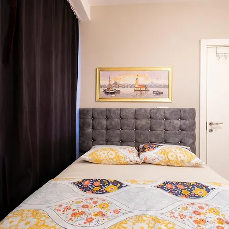 Pera Boutique Apartment *